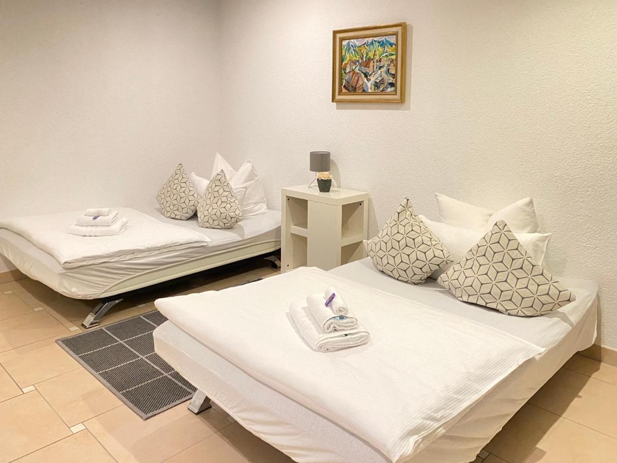 2 Zimmer Apartment, 70 Qm, Max 4 Pers, Private Terasse, 2 Parkplaetze, Internet 250 Mbit Gaertringen ภายนอก รูปภาพ